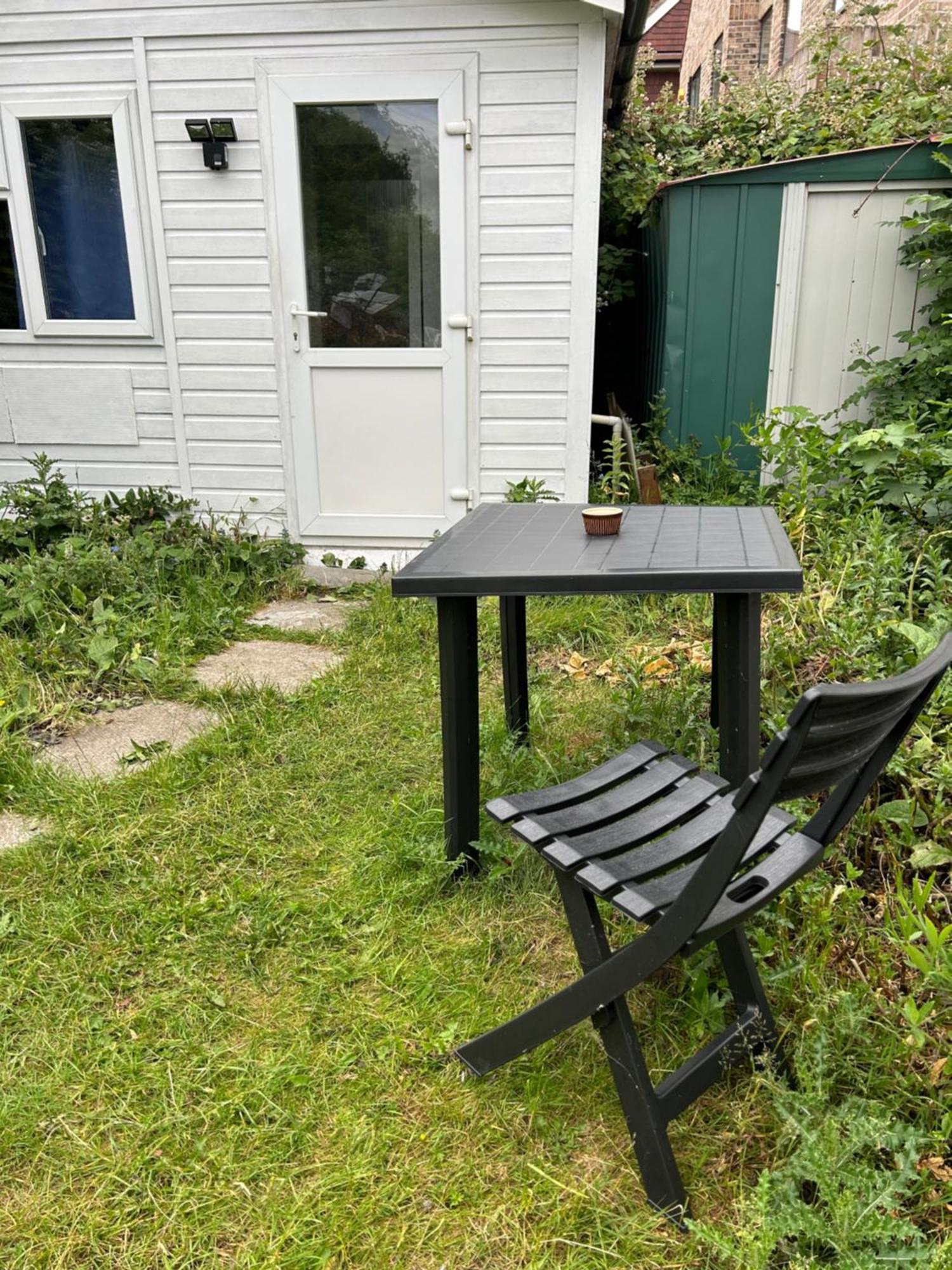 Mini Cabin In A Quiet Area Londra Exterior foto